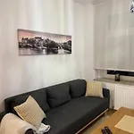 Between The Bridges Appartement *