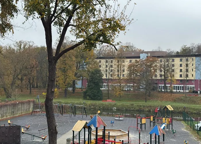 Between The Bridges * 즈고르젤렉